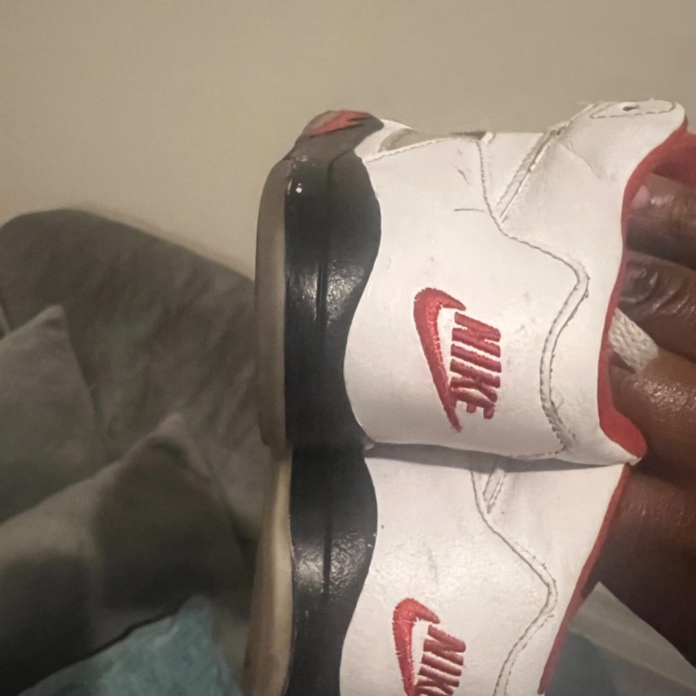 Jordan Retro 5 - Picture 2 of 5